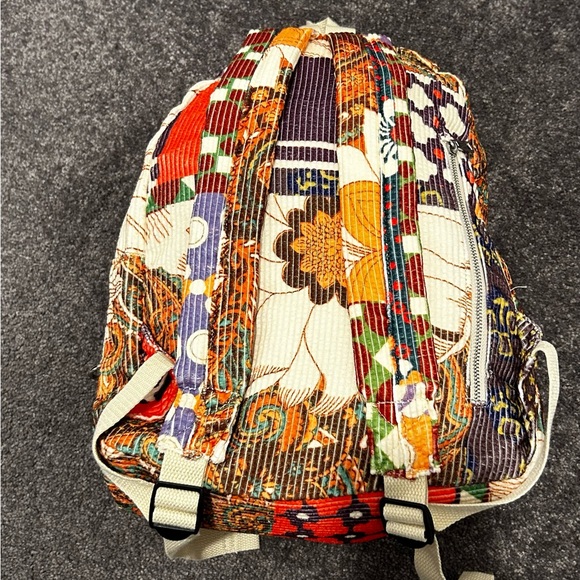BDG Backpack Printed Corduroy Floral/ Paisley - Picture 6 of 7